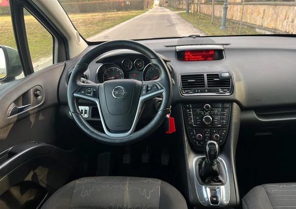 Opel Meriva cena 25900 przebieg: 160812, rok produkcji 2011 z Lębork małe 232